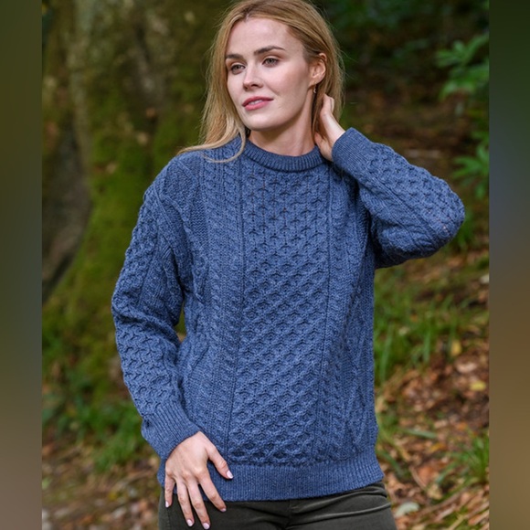 Aran Sweater Market Caspian blue fisherman cable knit Ireland wool sweater. Sz M - Picture 3 of 15